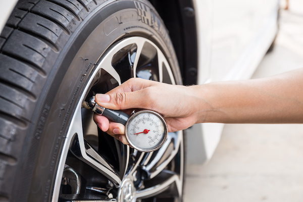 What Are the Steps of Checking Your Tire Pressure