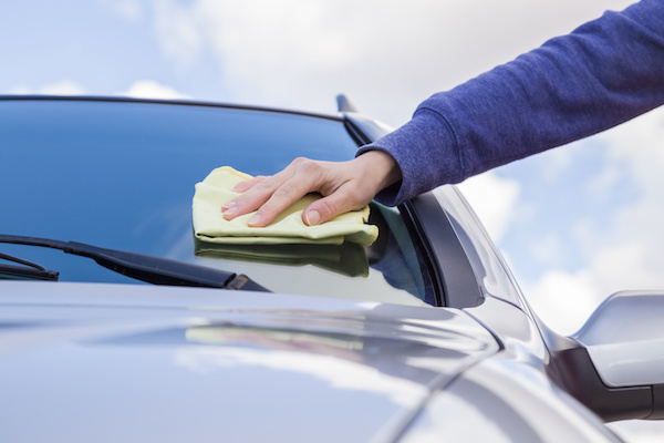 How To Clean Your Car Windshield and Windows